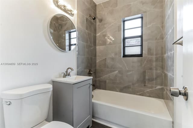 1071 NW 34th Street 1075, Miami, FL 33127