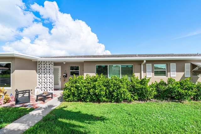 165 SOUTH Boulevard B, Boynton Beach, FL 33435