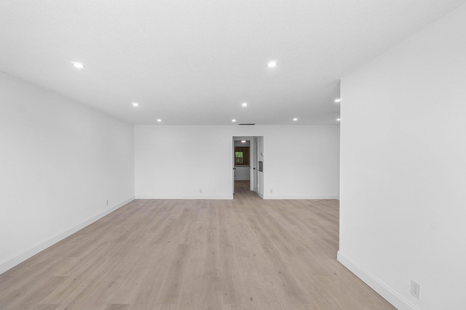 165 SOUTH Boulevard B — photo 12