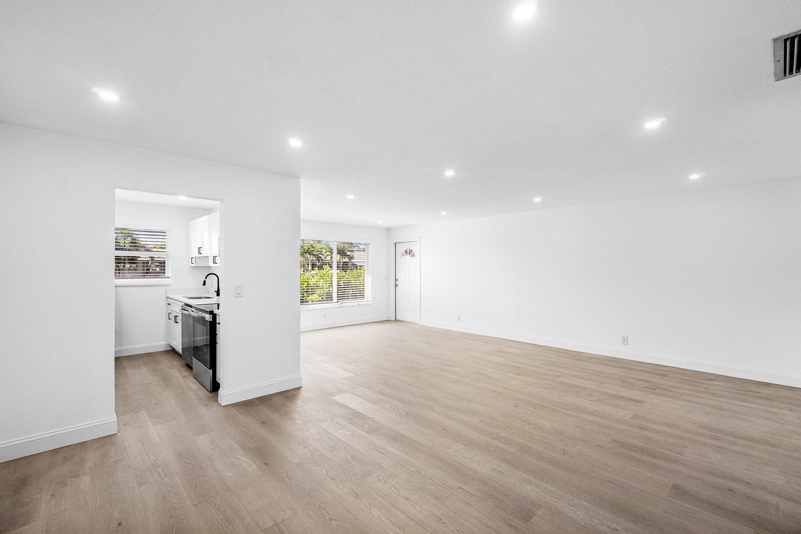 165 SOUTH Boulevard B — photo 7
