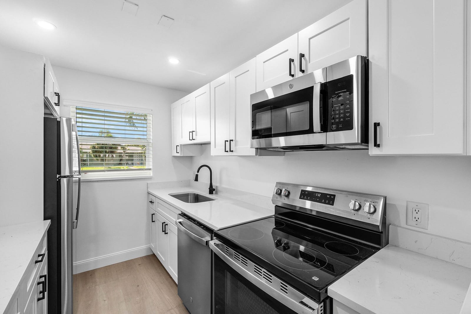 165 SOUTH Boulevard B — photo 9