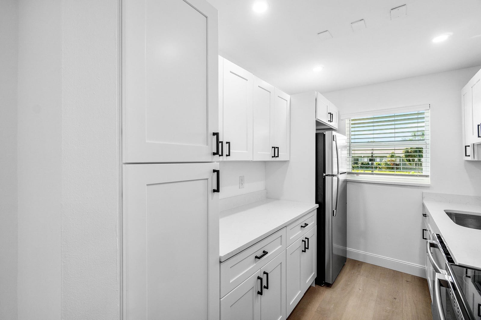 165 SOUTH Boulevard B — photo 10