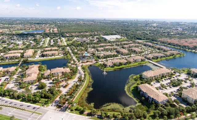 2725 Anzio Court 205, Palm Beach Gardens, FL 33410