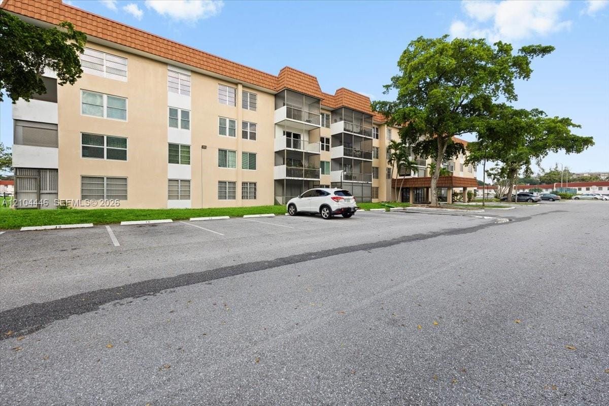 4154 Inverrary Drive 312, Lauderhill, FL 33319