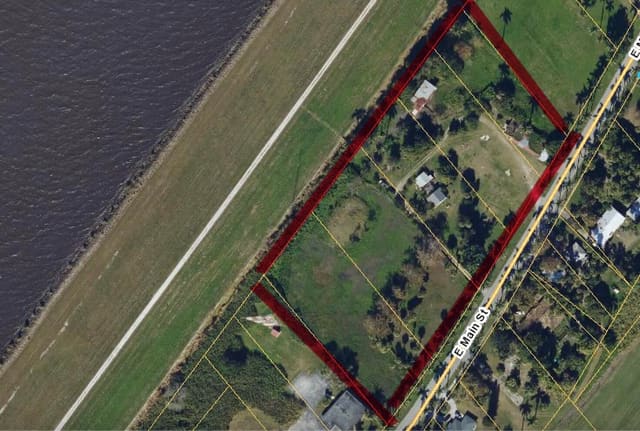 1977 E Main Street, Pahokee, FL 33476