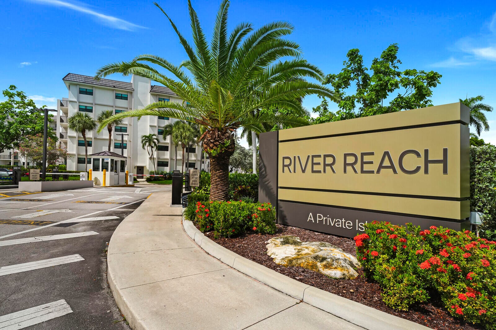 1000 River Reach Drive 504, Fort Lauderdale, FL 33315 photo 2