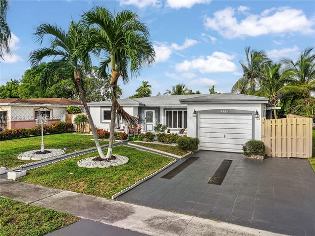 4001 NW 46th Way, Lauderdale Lakes, FL 33319