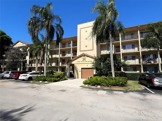 1151 SW 128th Terrace 103D, Pembroke Pines, FL 33027