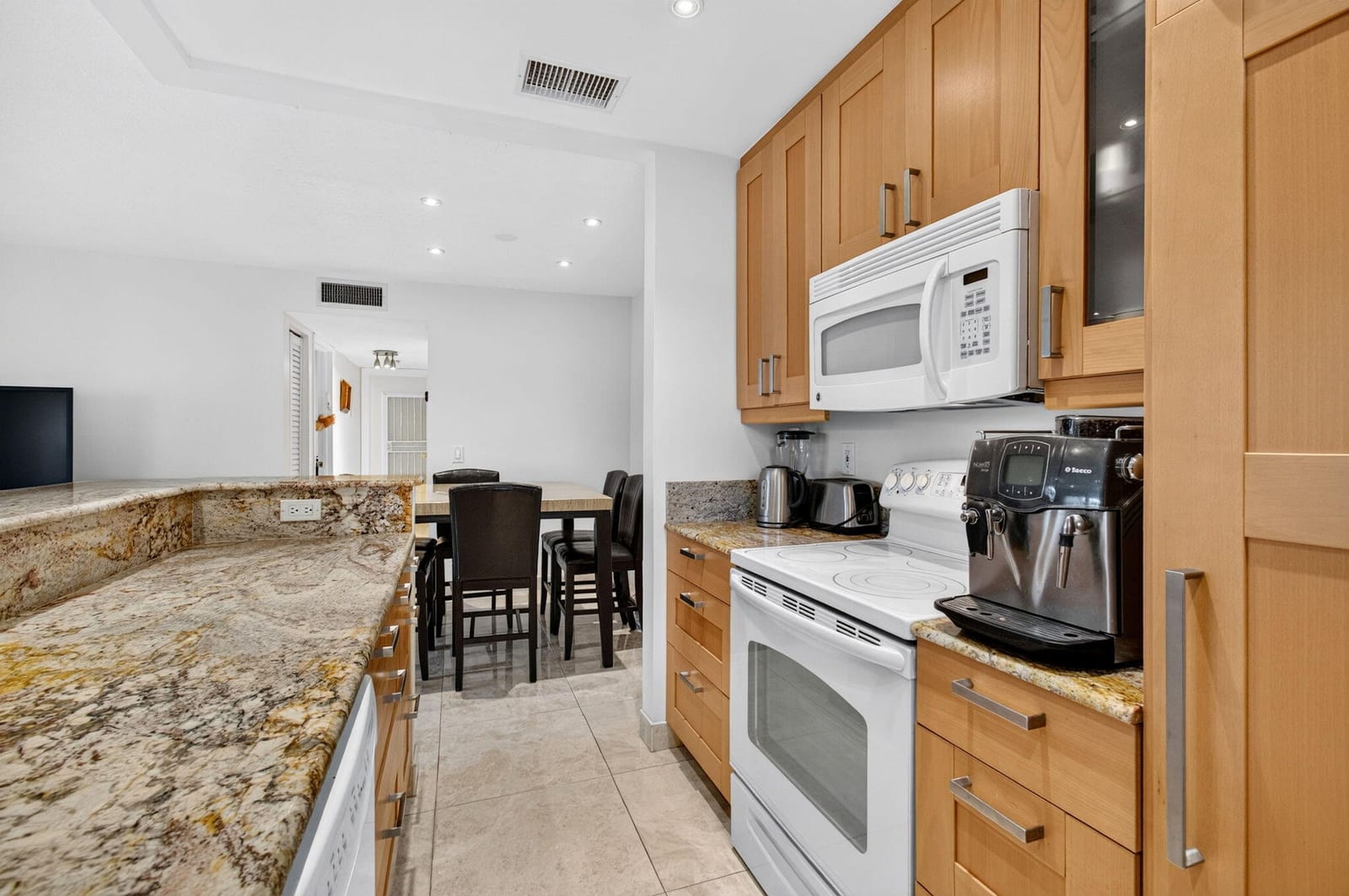 702 South Drive A, Delray Beach, FL 33445 photo 17