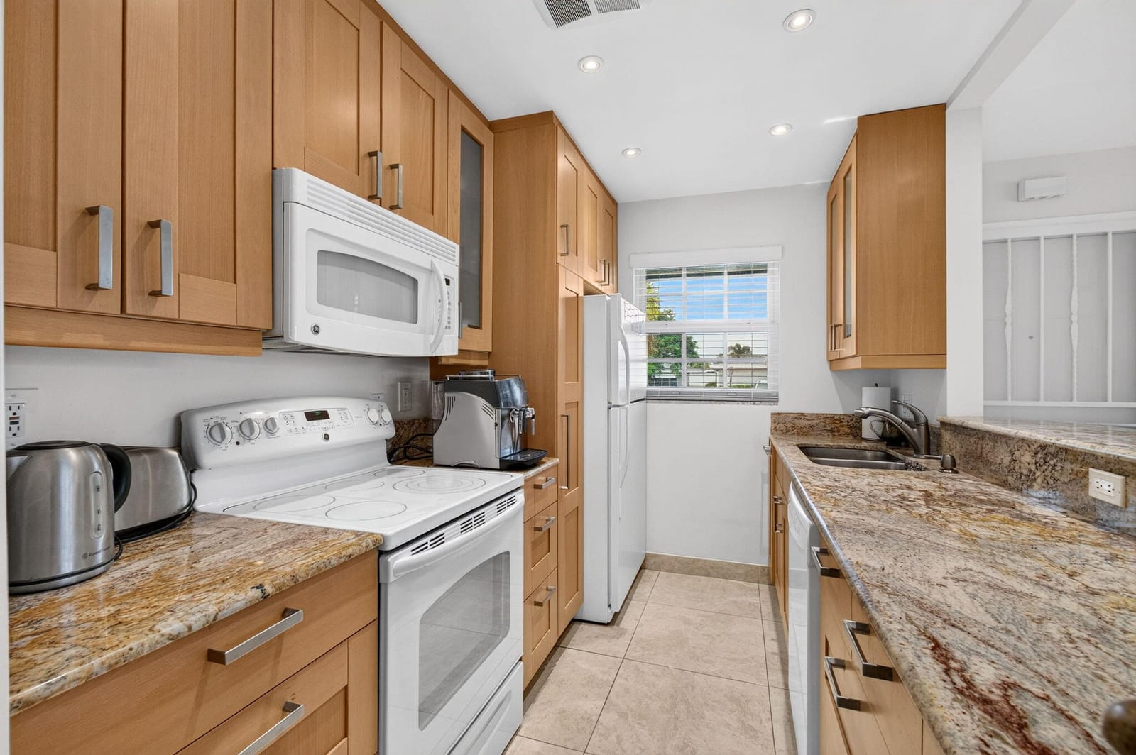 702 South Drive A, Delray Beach, FL 33445 photo 18