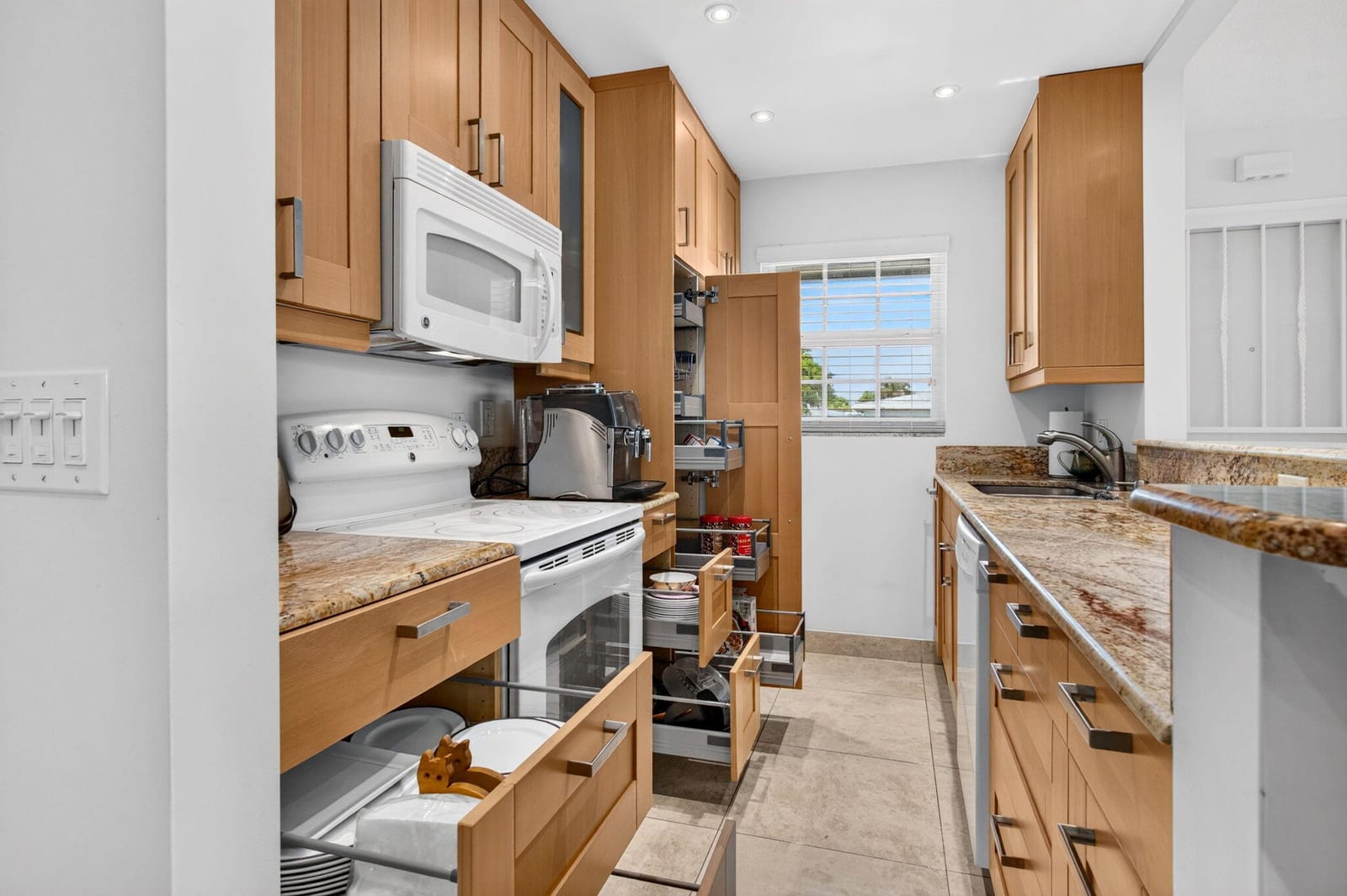 702 South Drive A, Delray Beach, FL 33445 photo 19