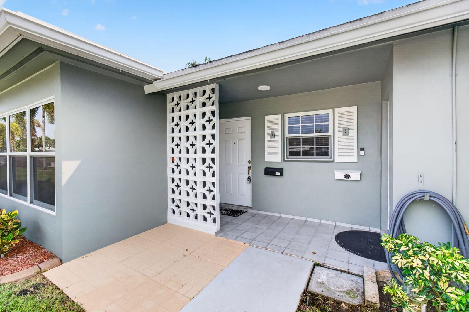 702 South Drive A — photo 4