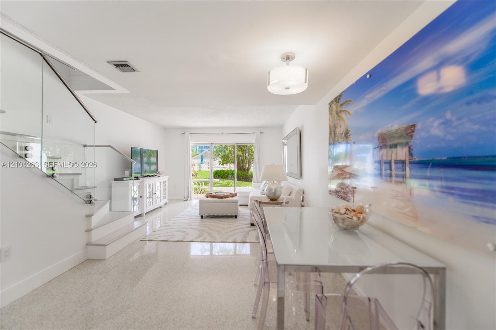 881 Ocean Drive TH31 — photo 6
