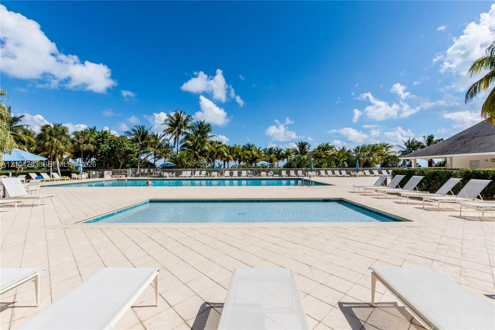 881 Ocean Drive TH31 — photo 10
