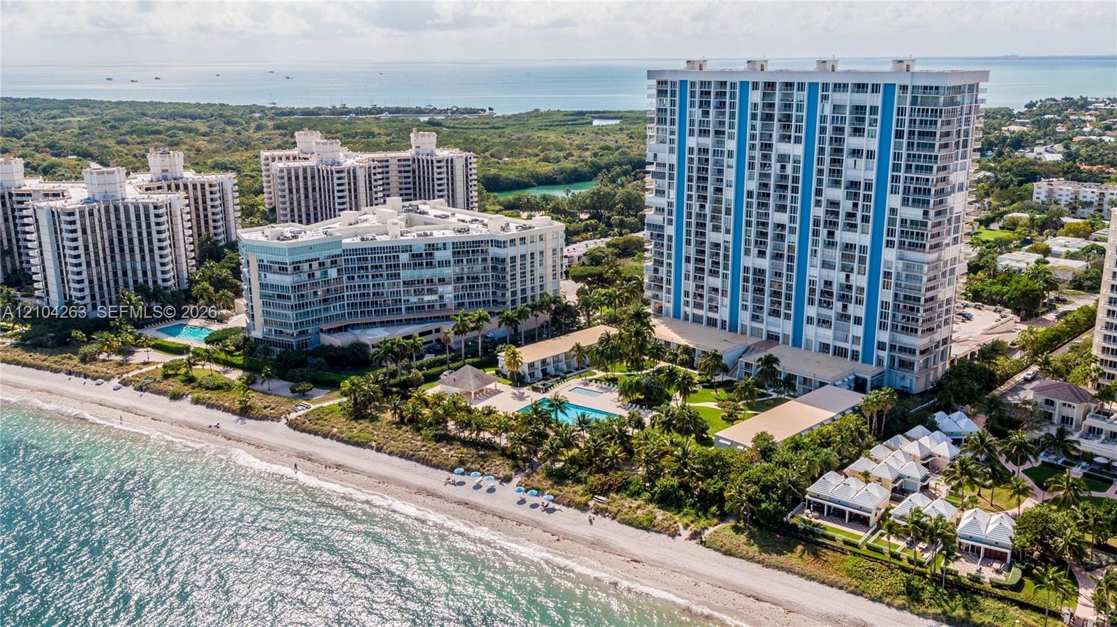 881 Ocean Drive TH31, Key Biscayne, FL 33149