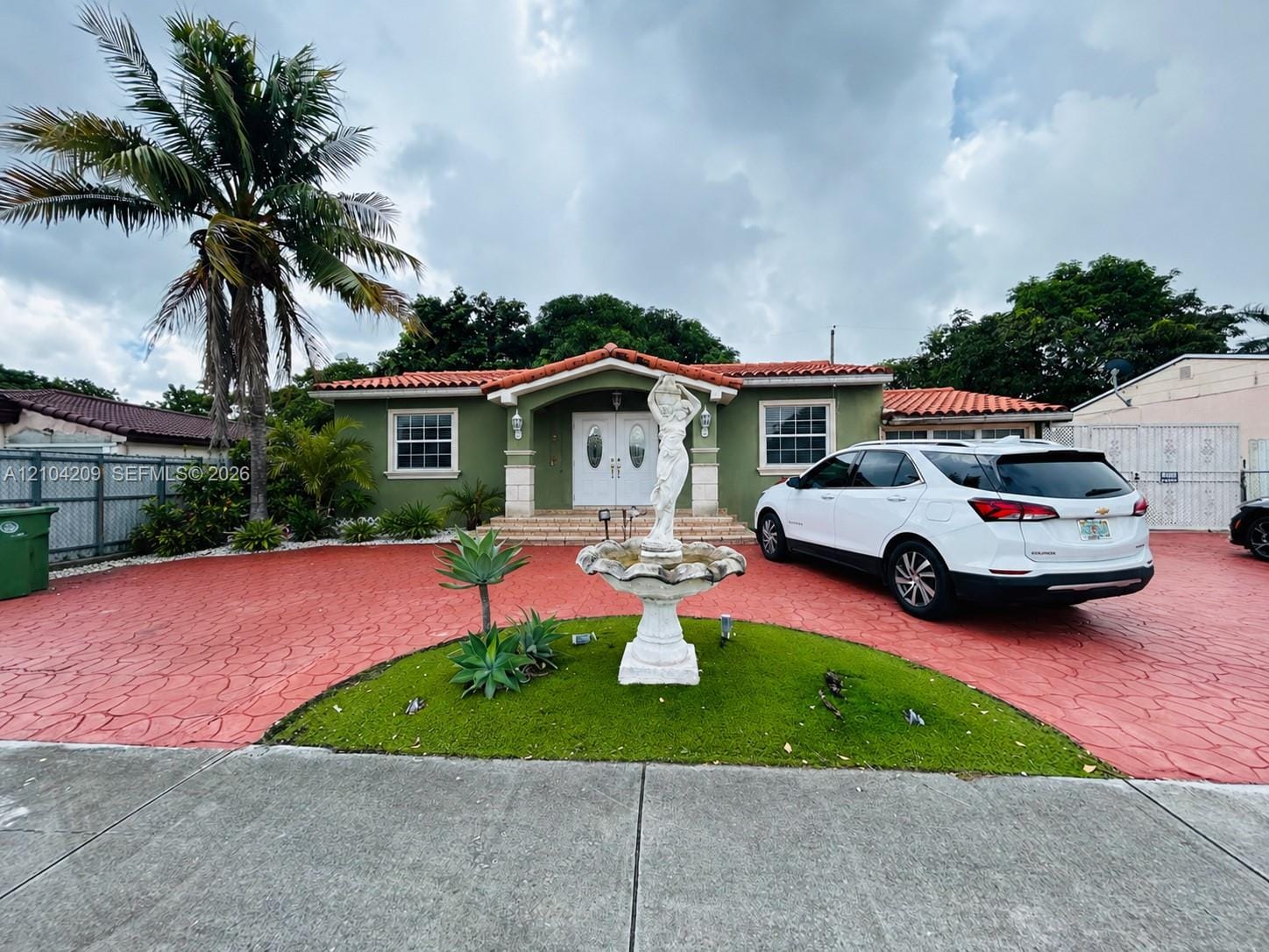 160 W 53rd Terrace, Hialeah, FL 33012 photo 2