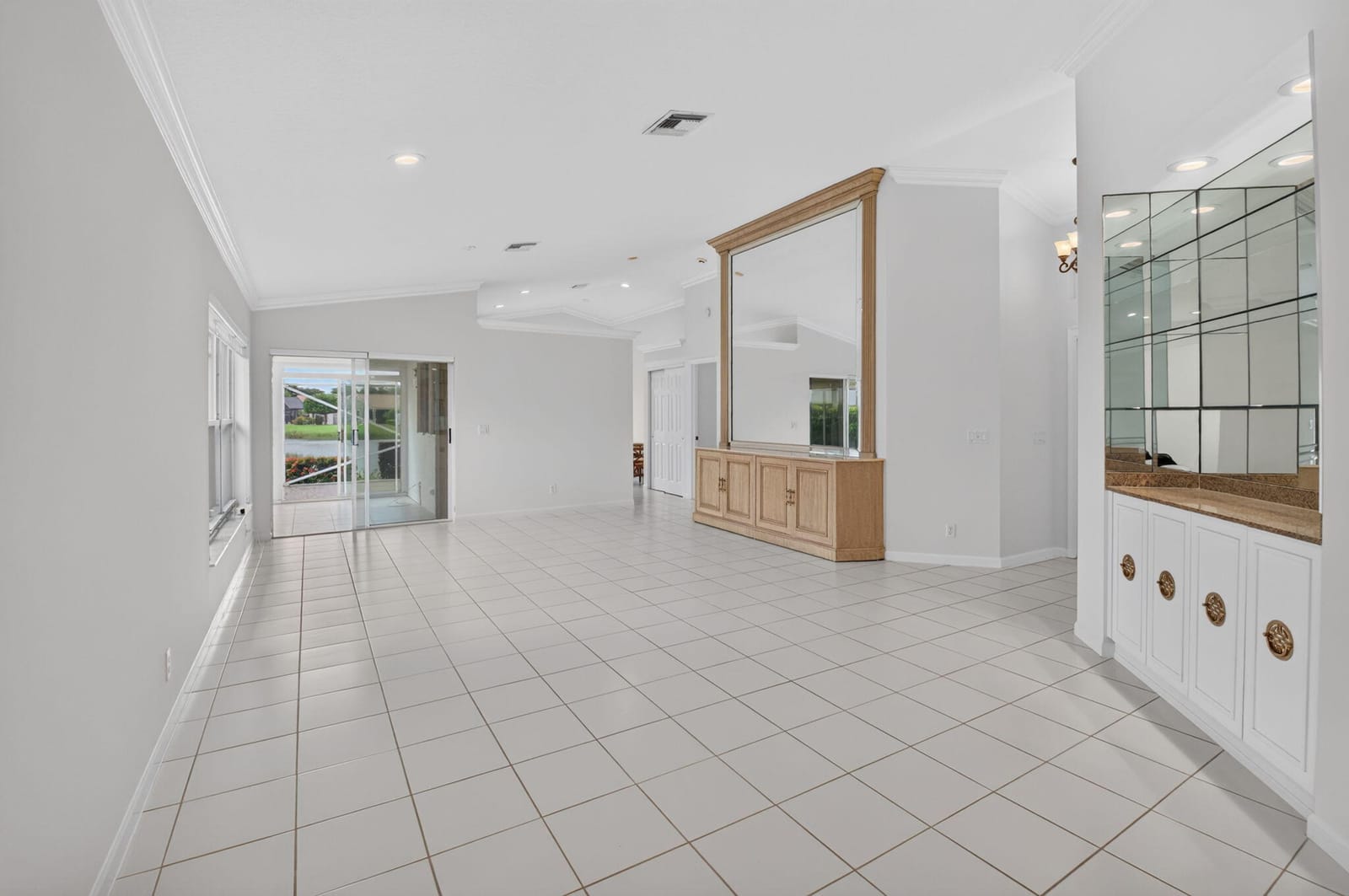 7248 Mistral Court — photo 12