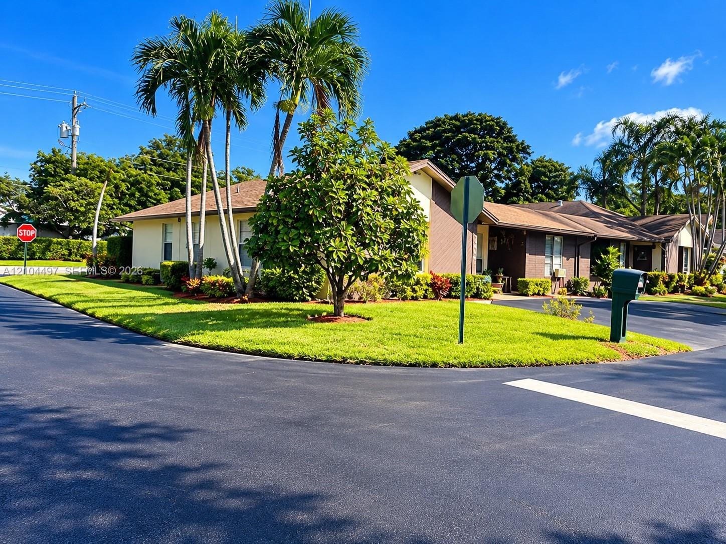 2074 SW 71st Way, Davie, FL 33317