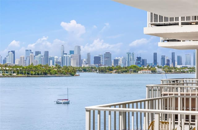 1228 West Avenue 312, Miami Beach, FL 33139