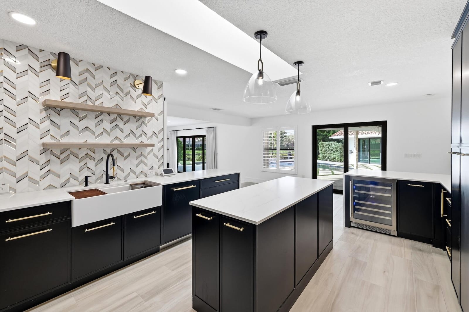 1013 SHADY LAKES Circle — photo 12