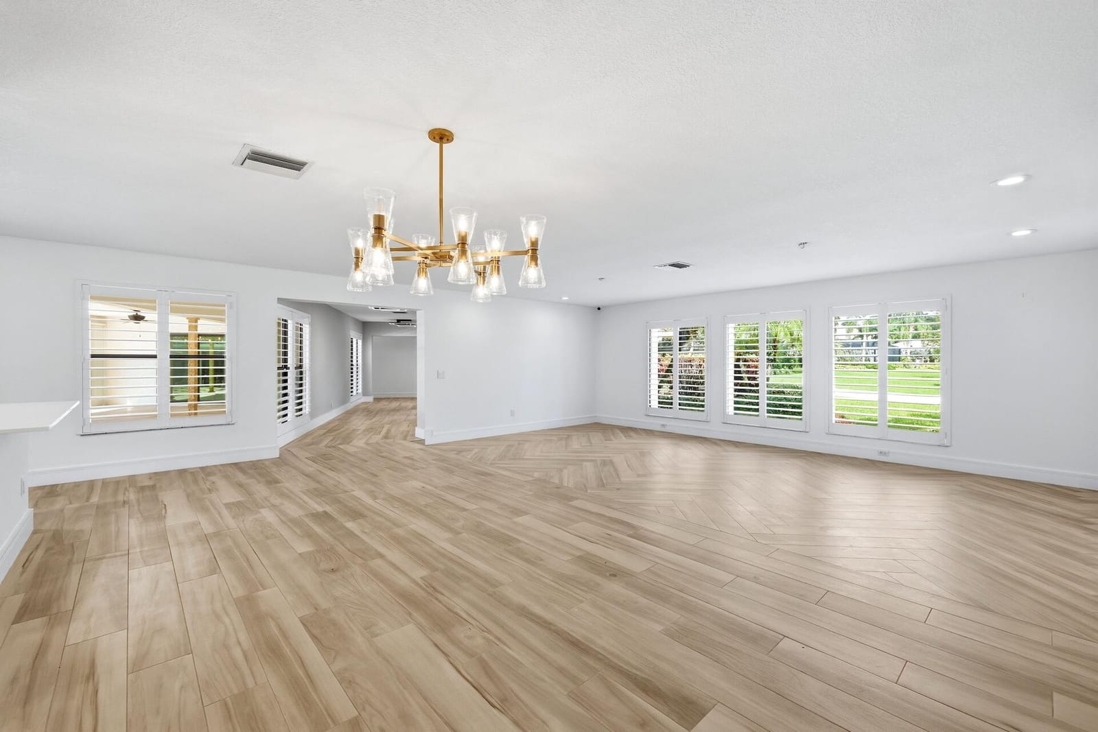 1013 SHADY LAKES Circle — photo 10