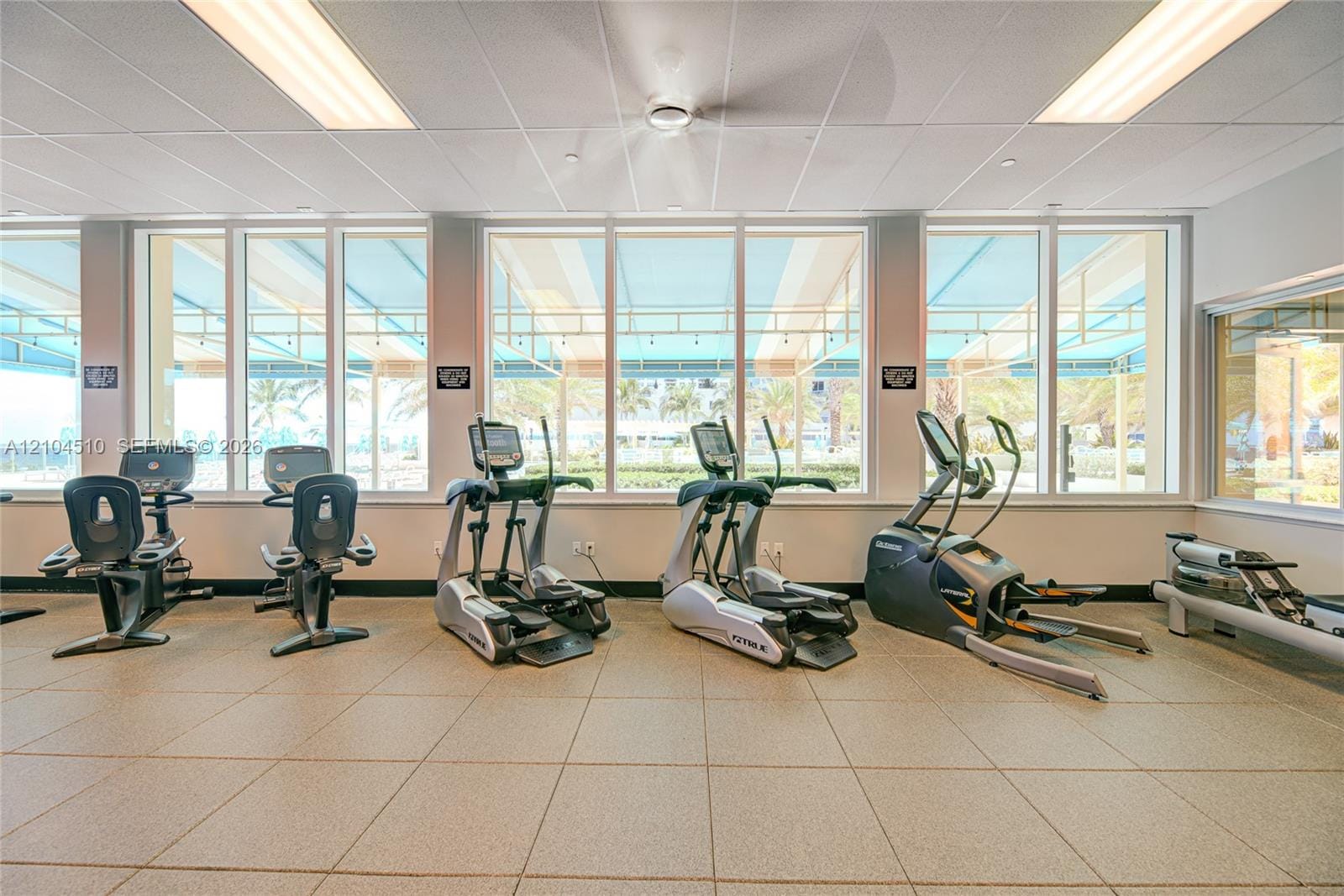 2501 S Ocean Drive 1006 — photo 10