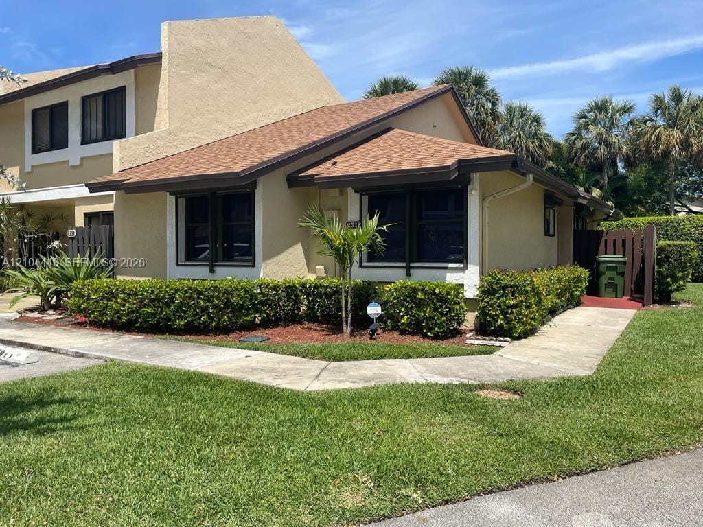 2 bedroom home for sale at 251 96th, Pembroke Pines, FL 33025 — $2,600