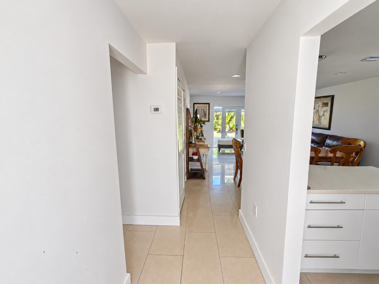 425 NOTTINGHAM Boulevard — photo 4