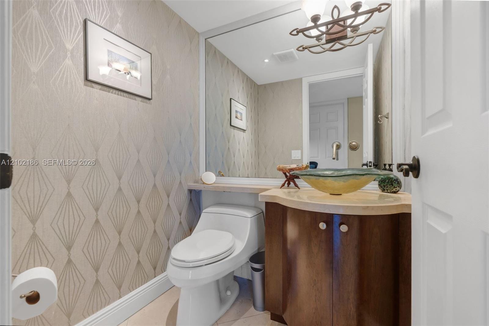2900 NE 14th St Causeway 402 — photo 12