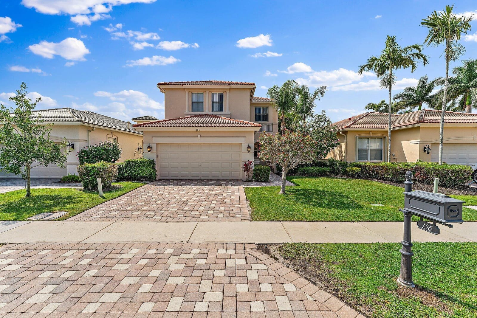 4 bedroom home for sale at 156 Isle Verde, Palm Beach Gardens, FL 33418 — $5,500