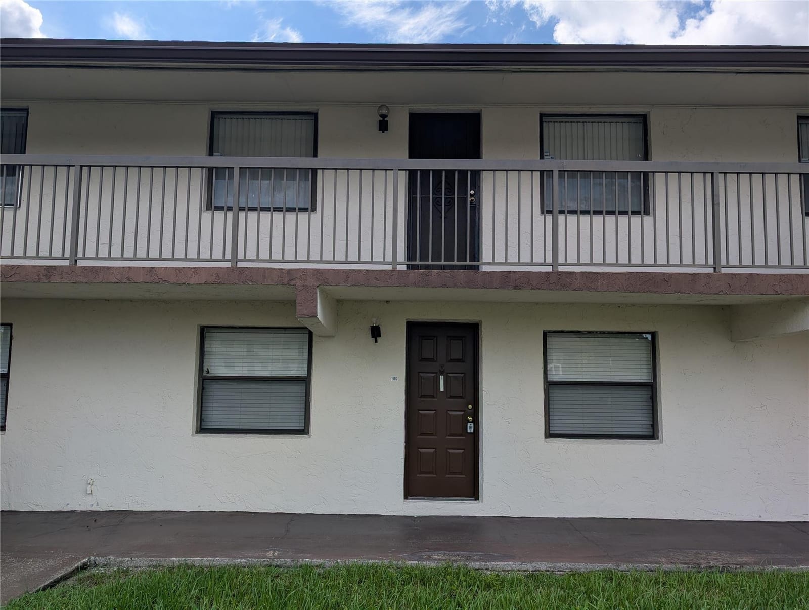 2 bedroom home for sale at 6040 Shaker Wood, Tamarac, FL 33319 — $1,950
