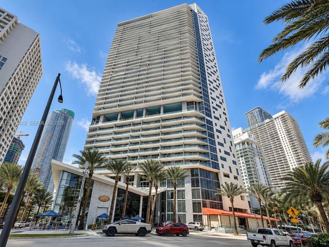 1300 Brickell Bay Drive 2112, Miami, FL 33131