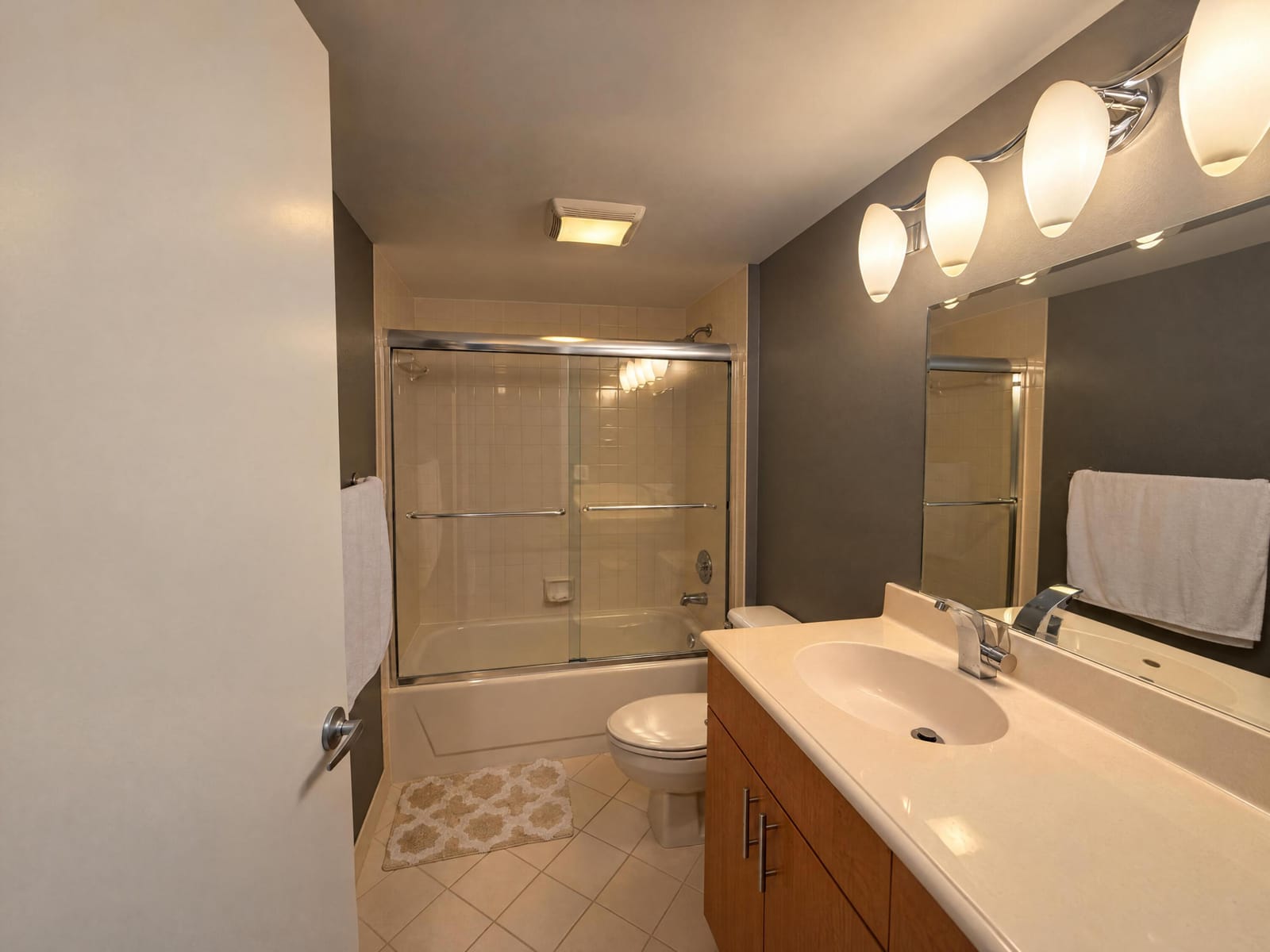 6133 BALBOA 405 — photo 11