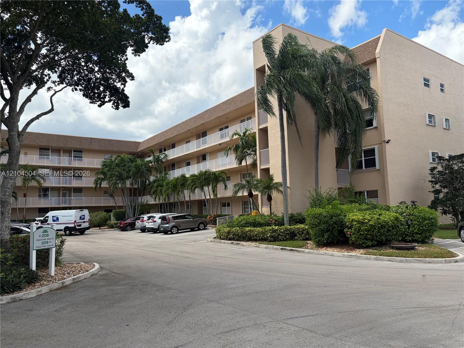 10422 NW 24th Place 409, Sunrise, FL 33322 photo 1