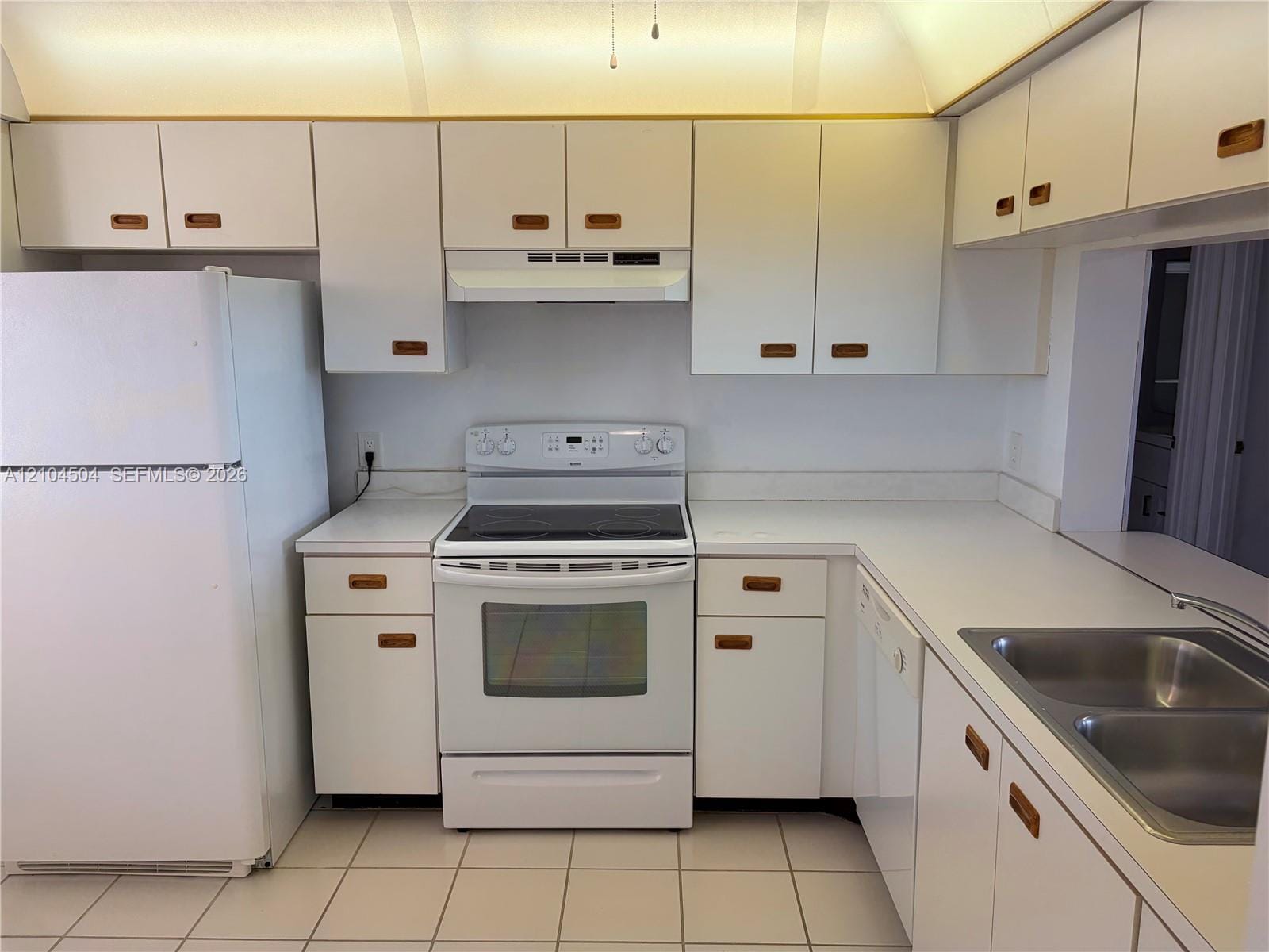 10422 NW 24th Place 409, Sunrise, FL 33322 photo 5