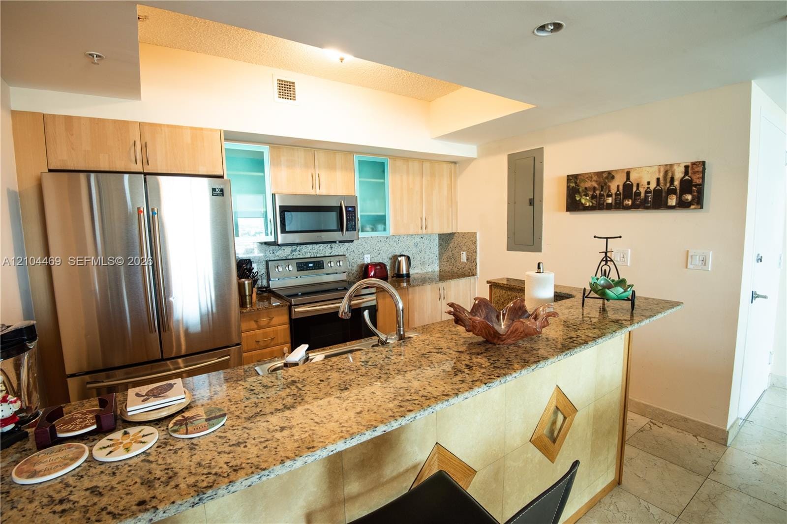 17555 W Atlantic Boulevard UPH6, Sunny Isles Beach, FL 33160 photo 2