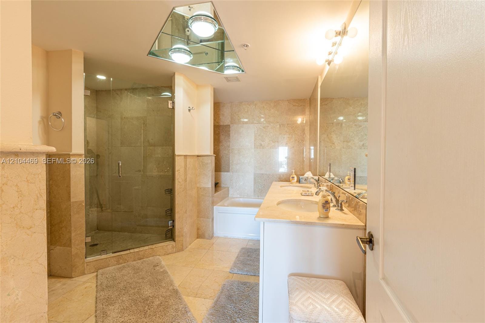 17555 W Atlantic Boulevard UPH6, Sunny Isles Beach, FL 33160 photo 7