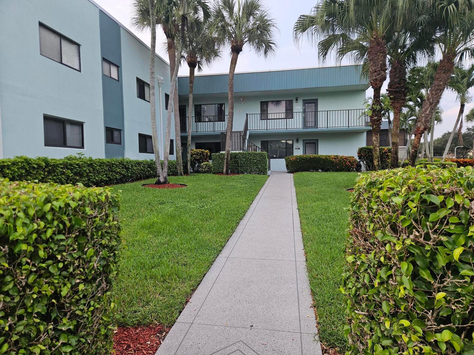 15072 ASHLAND Place 128 — photo 2