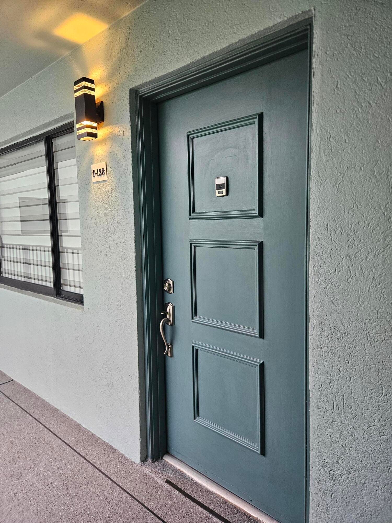 15072 ASHLAND Place 128