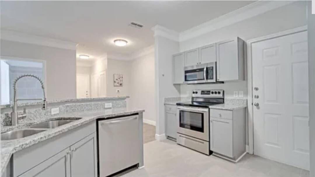8824 VILLA VIEW Circle 108, Orlando, FL 32821 photo 12