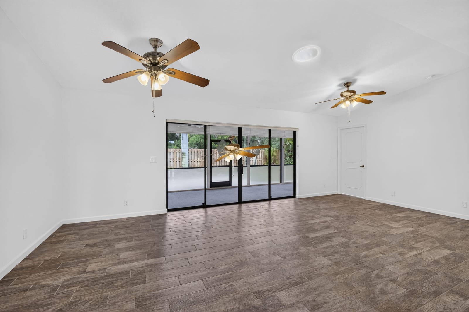 9881 SE LITTLE CLUB Way N — photo 11