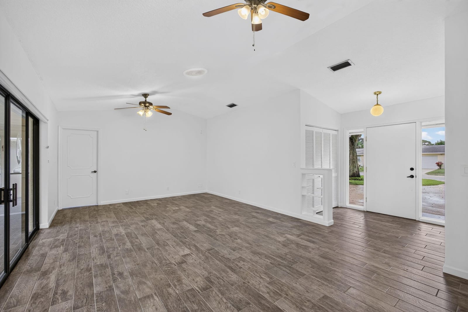 9881 SE LITTLE CLUB Way N — photo 9