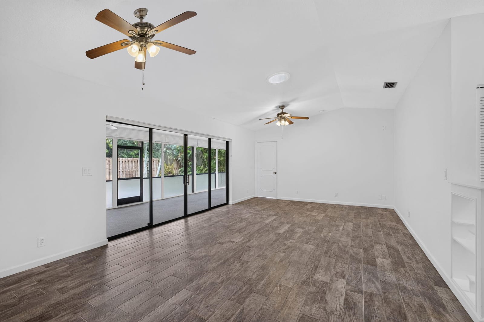 9881 SE LITTLE CLUB Way N — photo 10