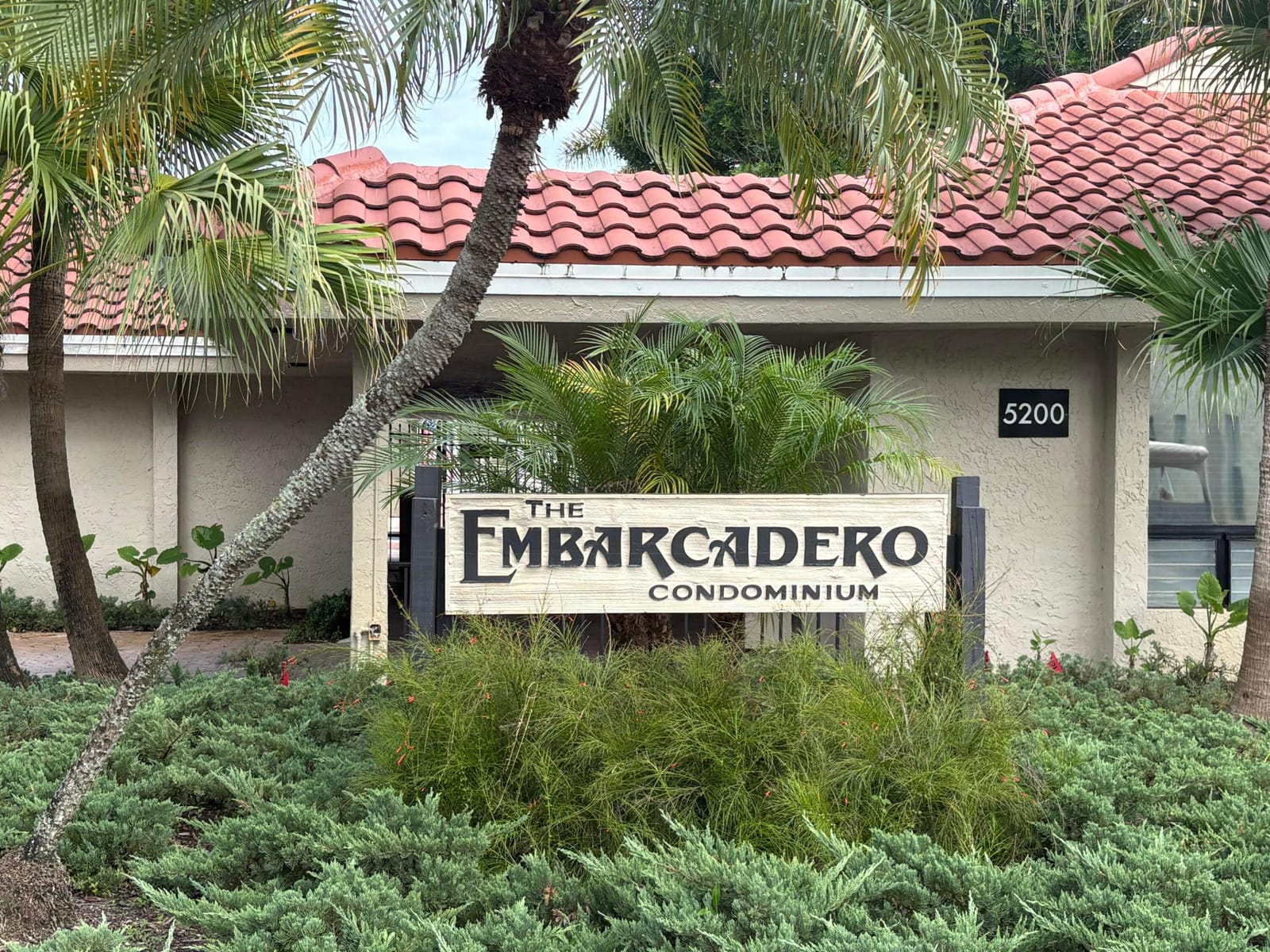 5248 NE 6th Avenue D32, Oakland Park, FL 33334