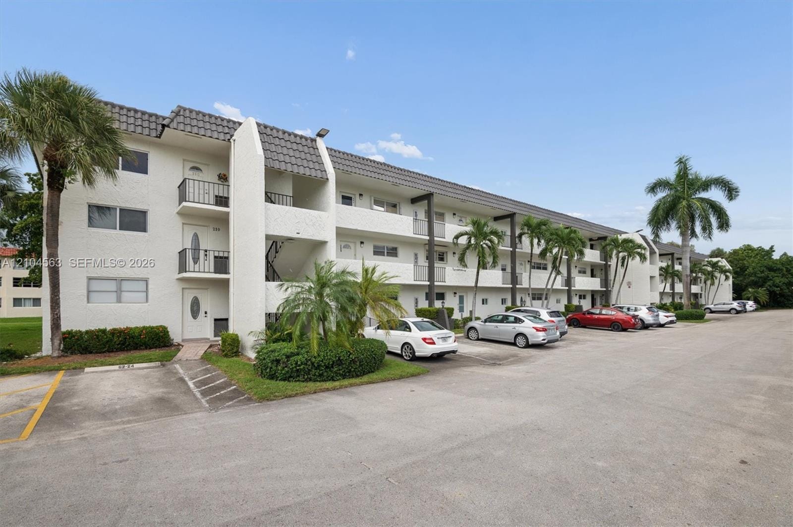8911 S Hollybrook Boulevard 310 — photo 12