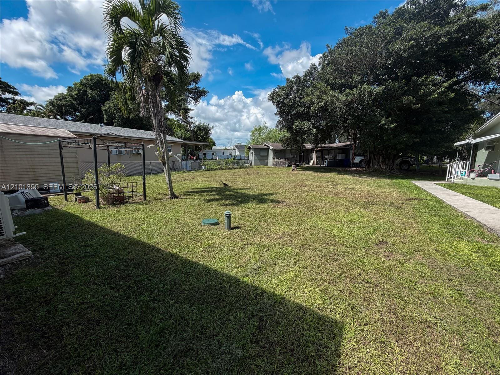 615 Columbus Parkway, Hollywood, FL 33021 photo 3