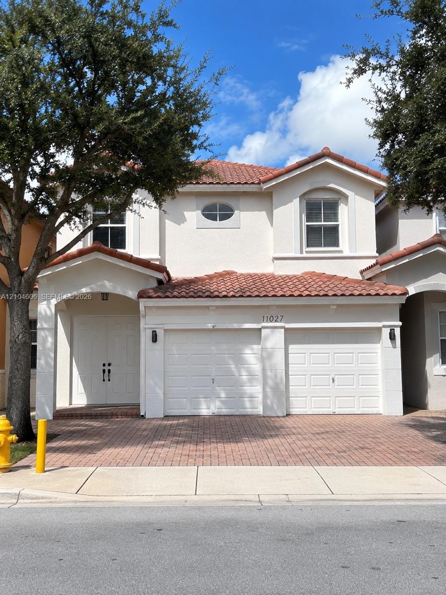 3 bedroom home for sale at 11027 86th, Doral, FL 33178 — $3,700