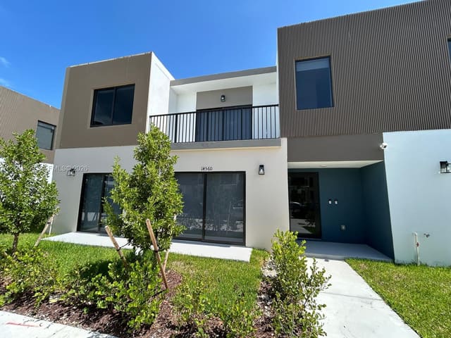14560 SW 261st Terrace 1, Homestead, FL 33032