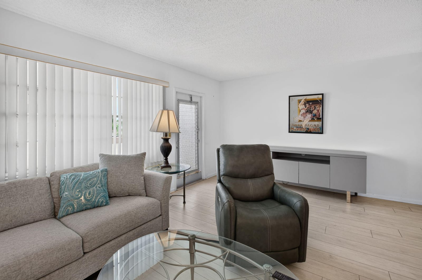 4071 CORNWALL D — photo 9