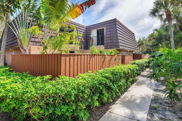 1419 14th Court, Jupiter, FL 33477